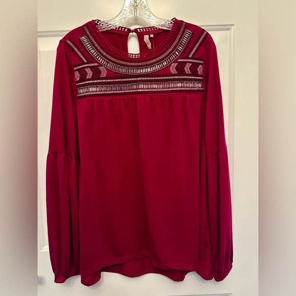 NWT Sangria/ Wine Embroidered Long Sleeve Top – Women’s Large - Picture 7 of 7
